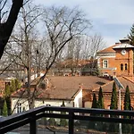 Of The Kings-alice Apartamento Cracovia